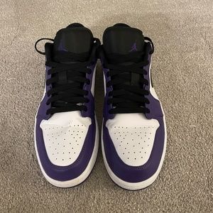 Jordan 1 Low Court Purple